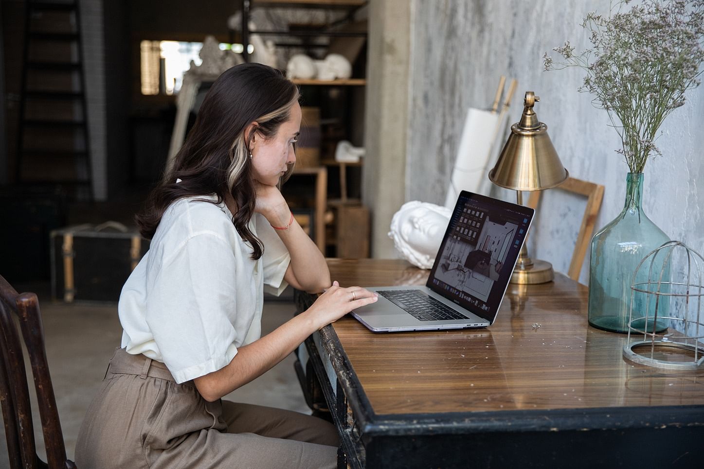 The Benefits of Online Booking Services For Students